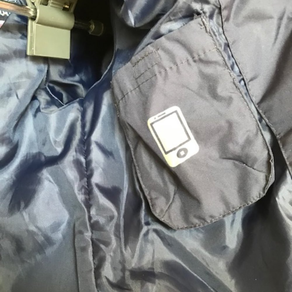 Big Girls Raincoat, Size 10-12 Girls - Picture 3 of 7